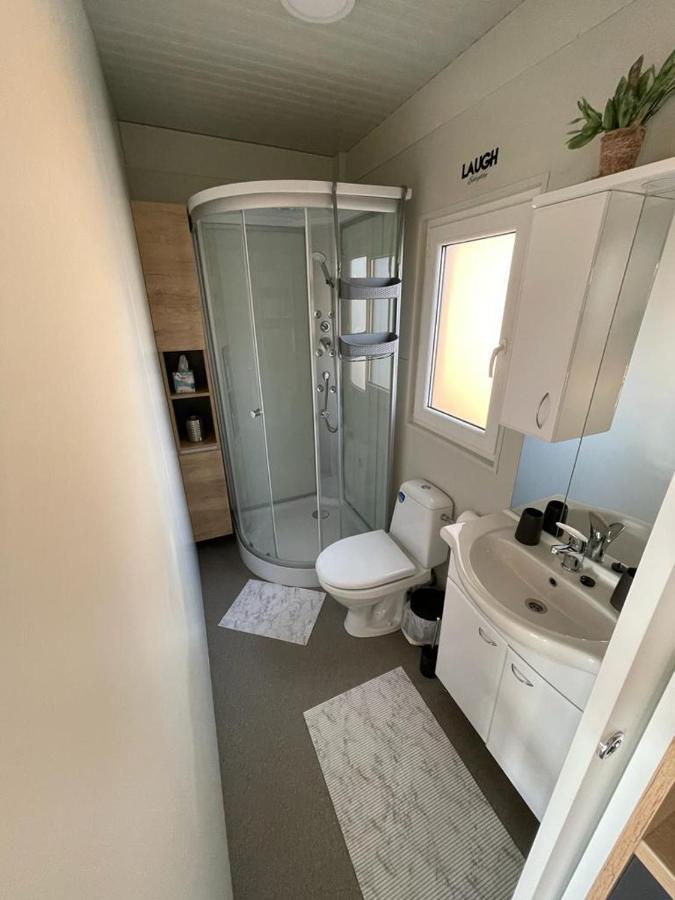 H&S Mobile Home ปริฟลากา ภายนอก รูปภาพ
