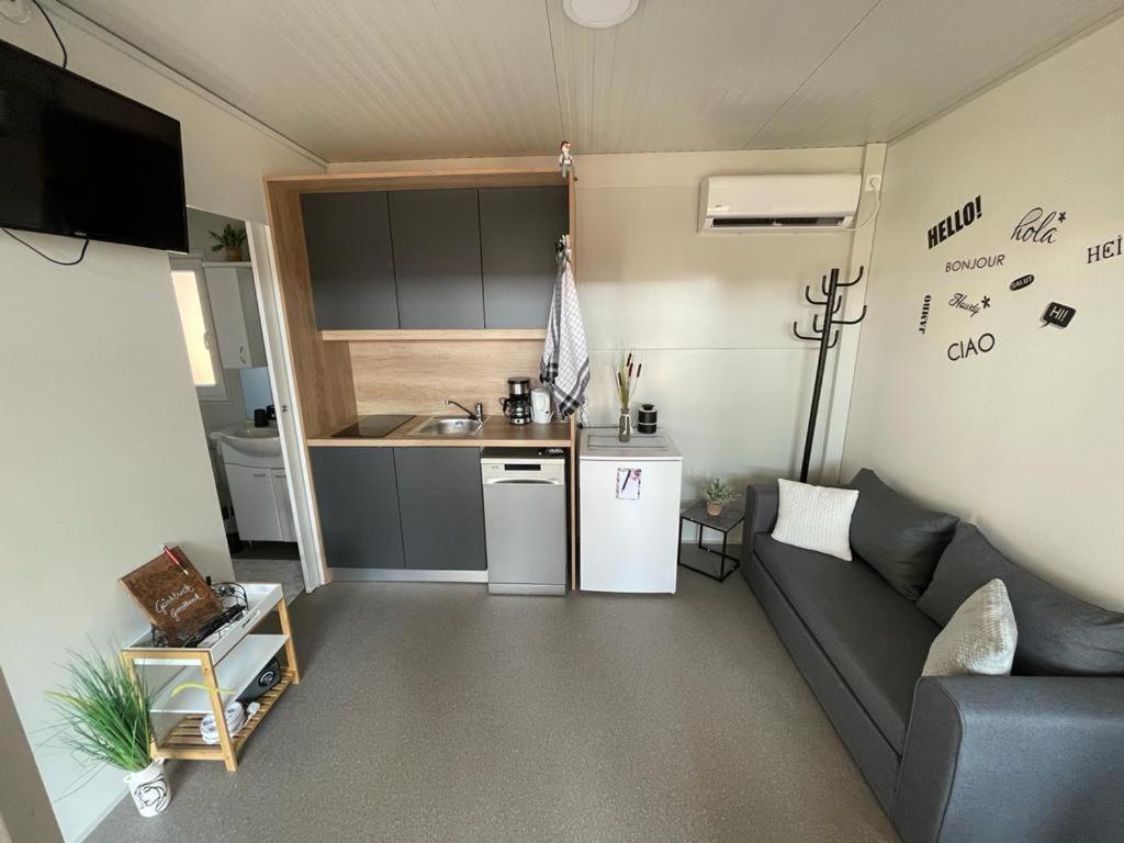 H&S Mobile Home ปริฟลากา ภายนอก รูปภาพ