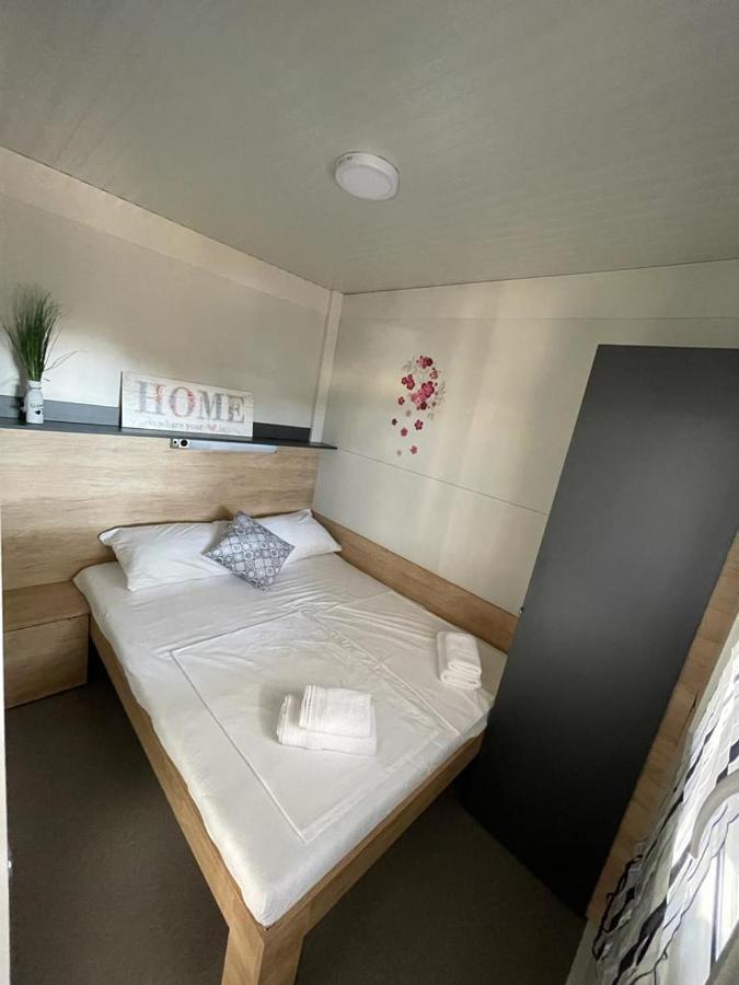 H&S Mobile Home ปริฟลากา ภายนอก รูปภาพ